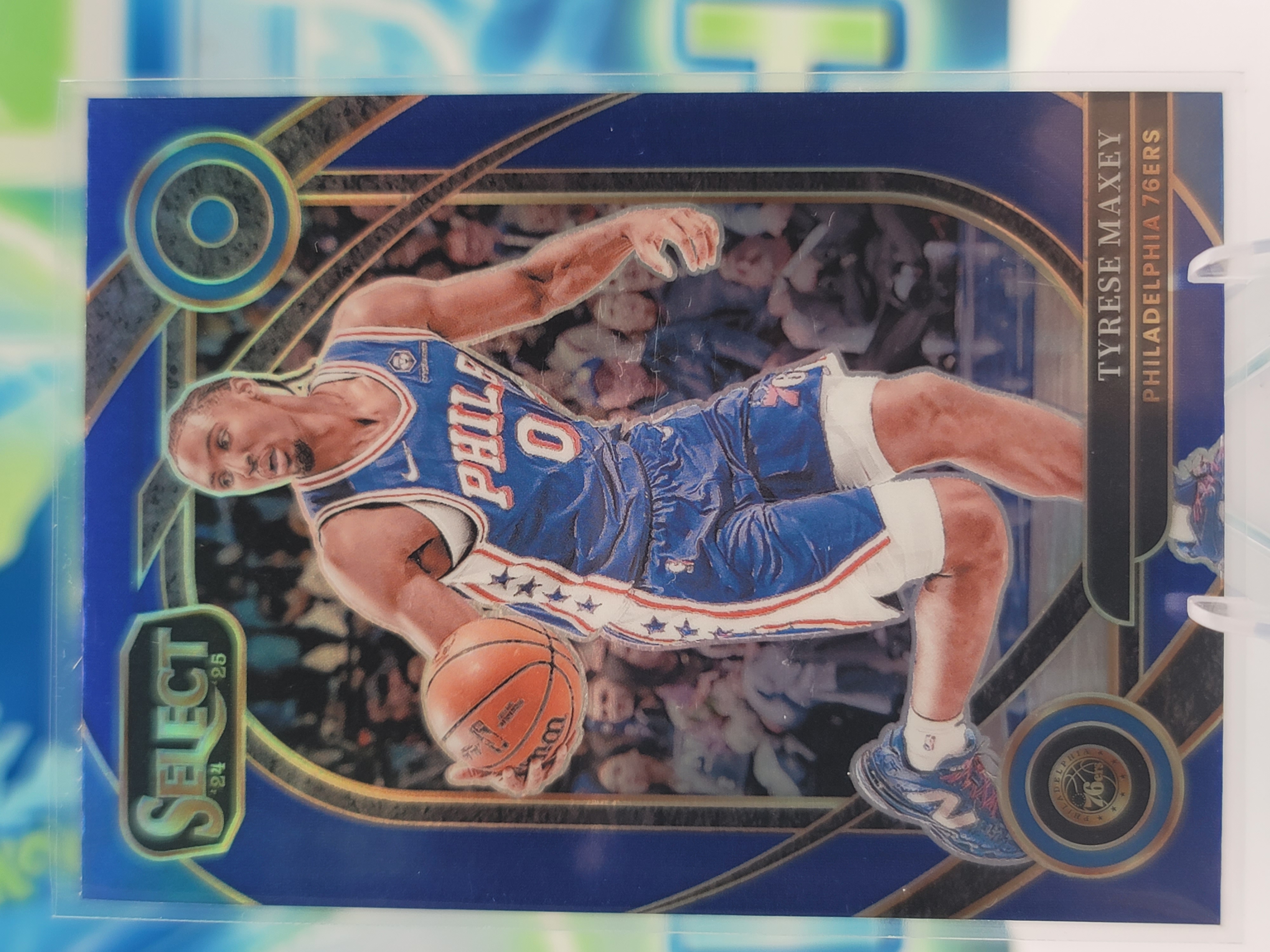 2025 Panini Select Tyrese Maxey — 2025 Panini Select Courtside Blue Refractor Tyrese Maxey