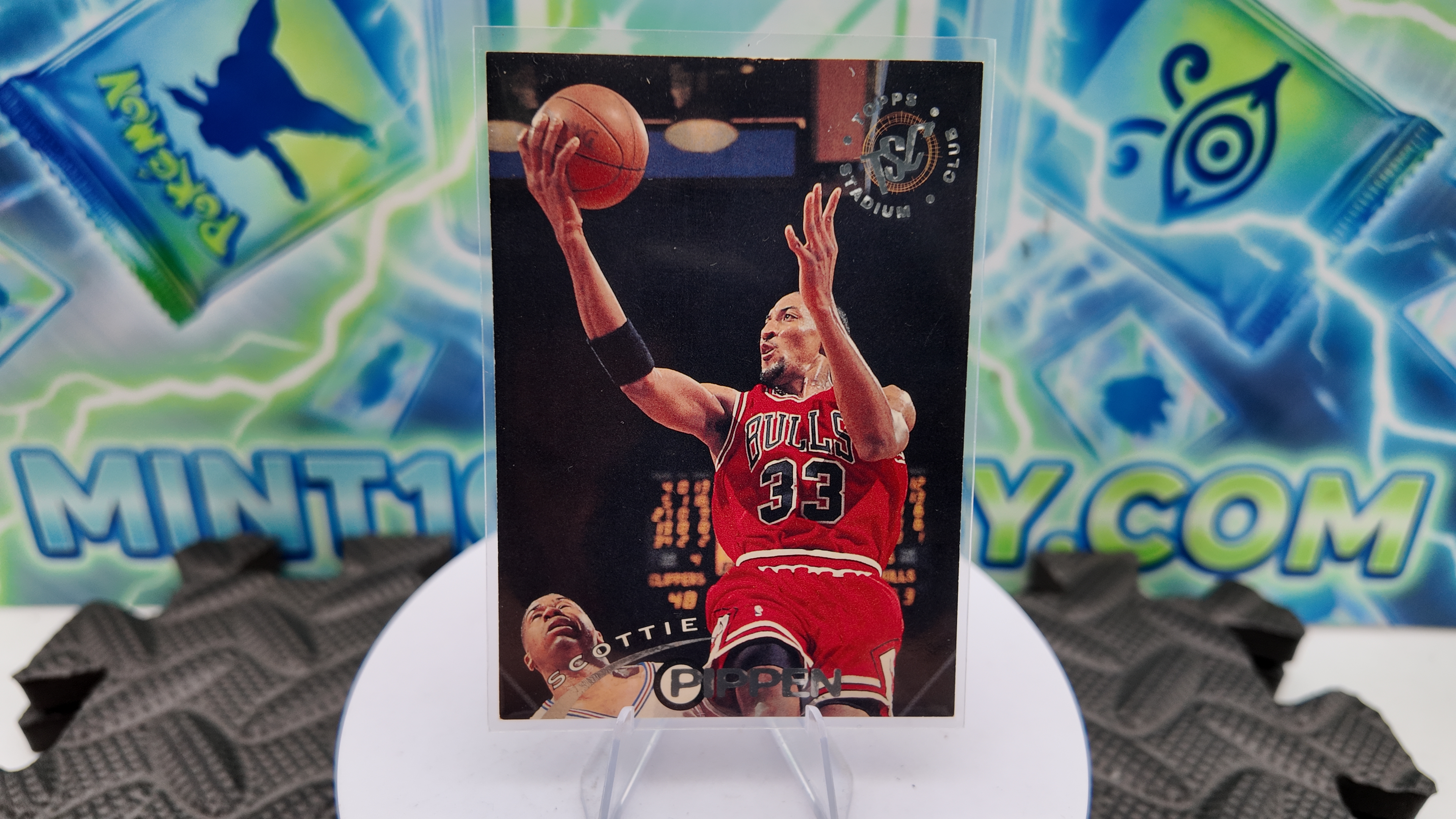 1994 Topps Scottie Pippen — 1994 Topps Stadium Club Roundball Ratio Scottie Pippen