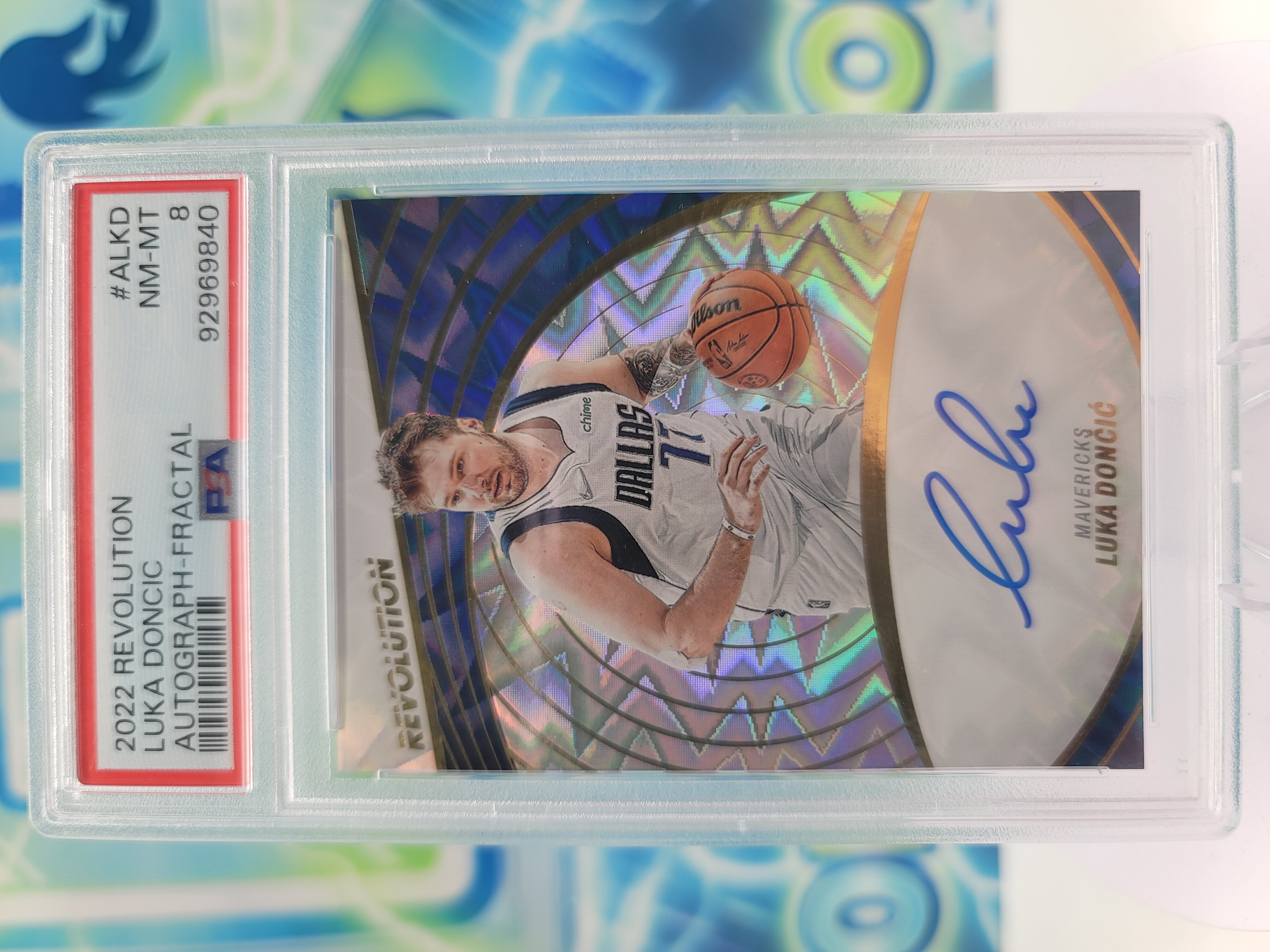 2022 Panini Revolution Luka Doncic — 2022 Panini Revolution Fractal Luka Doncic Autograph PSA 8 # / 100
