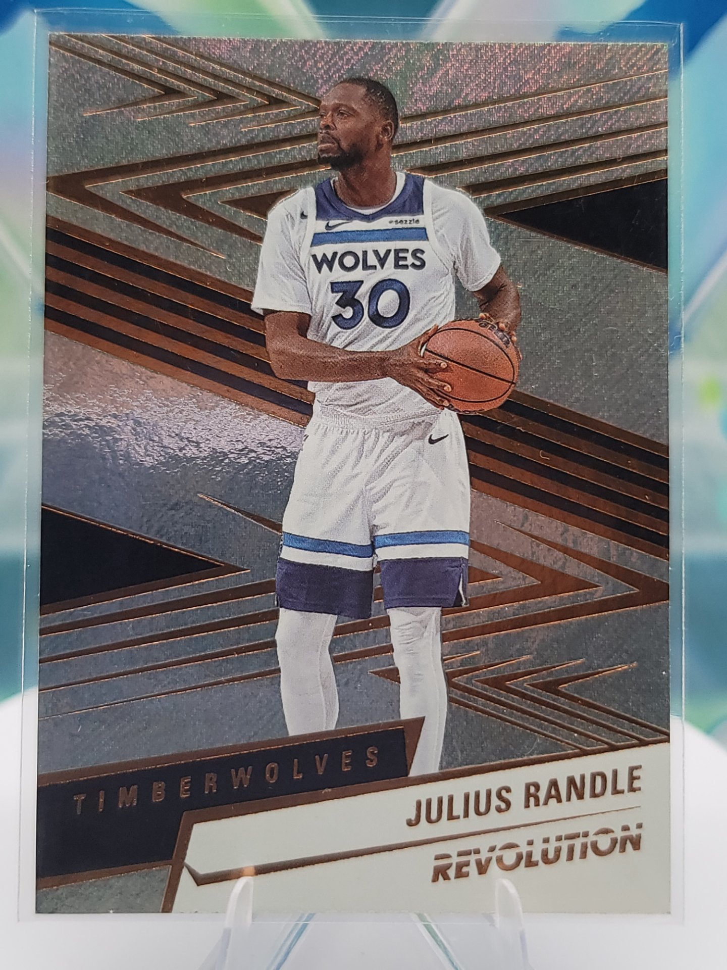 2025 Panini Revolution Julius Randle — 2025 Panini Revolution Base Julius Randle