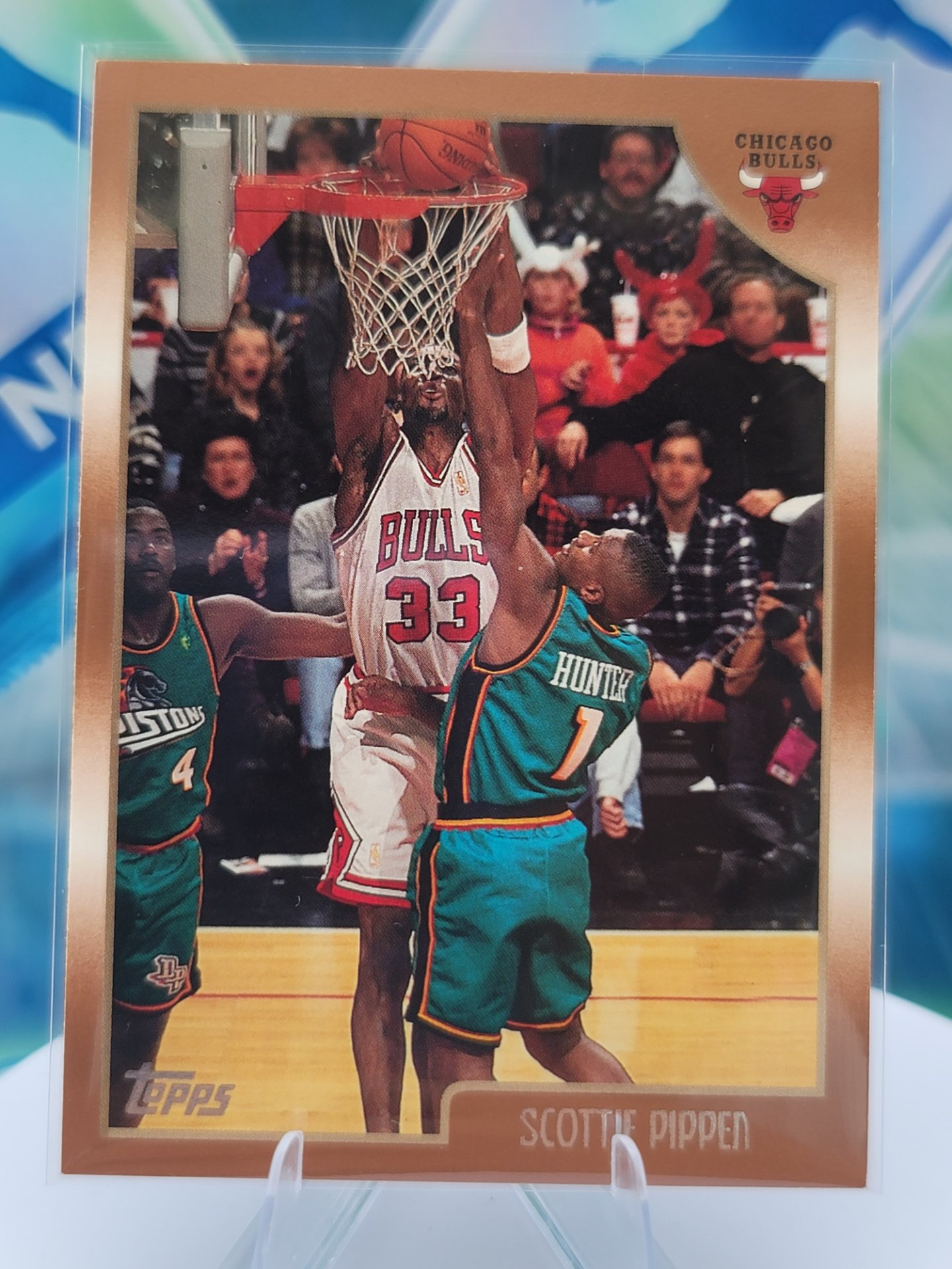 1998 Topps Topps Flagship Scottie Pippen — 1998 Topps Topps Flagship Base Scottie Pippen