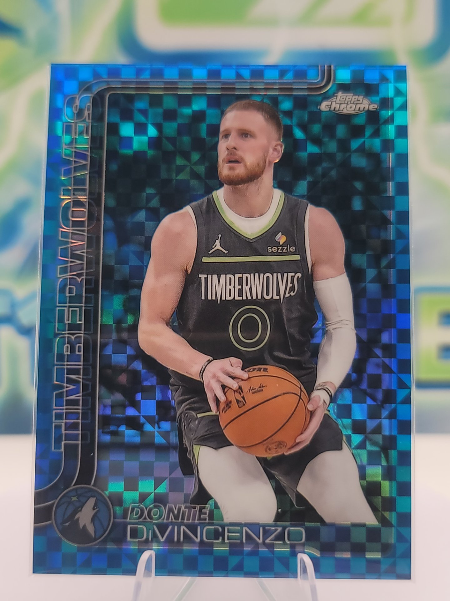2025 Topps Topps Chrome Donte DiVincenzo — 2025 Topps Topps Chrome Blue X-Fractor Donte DiVincenzo