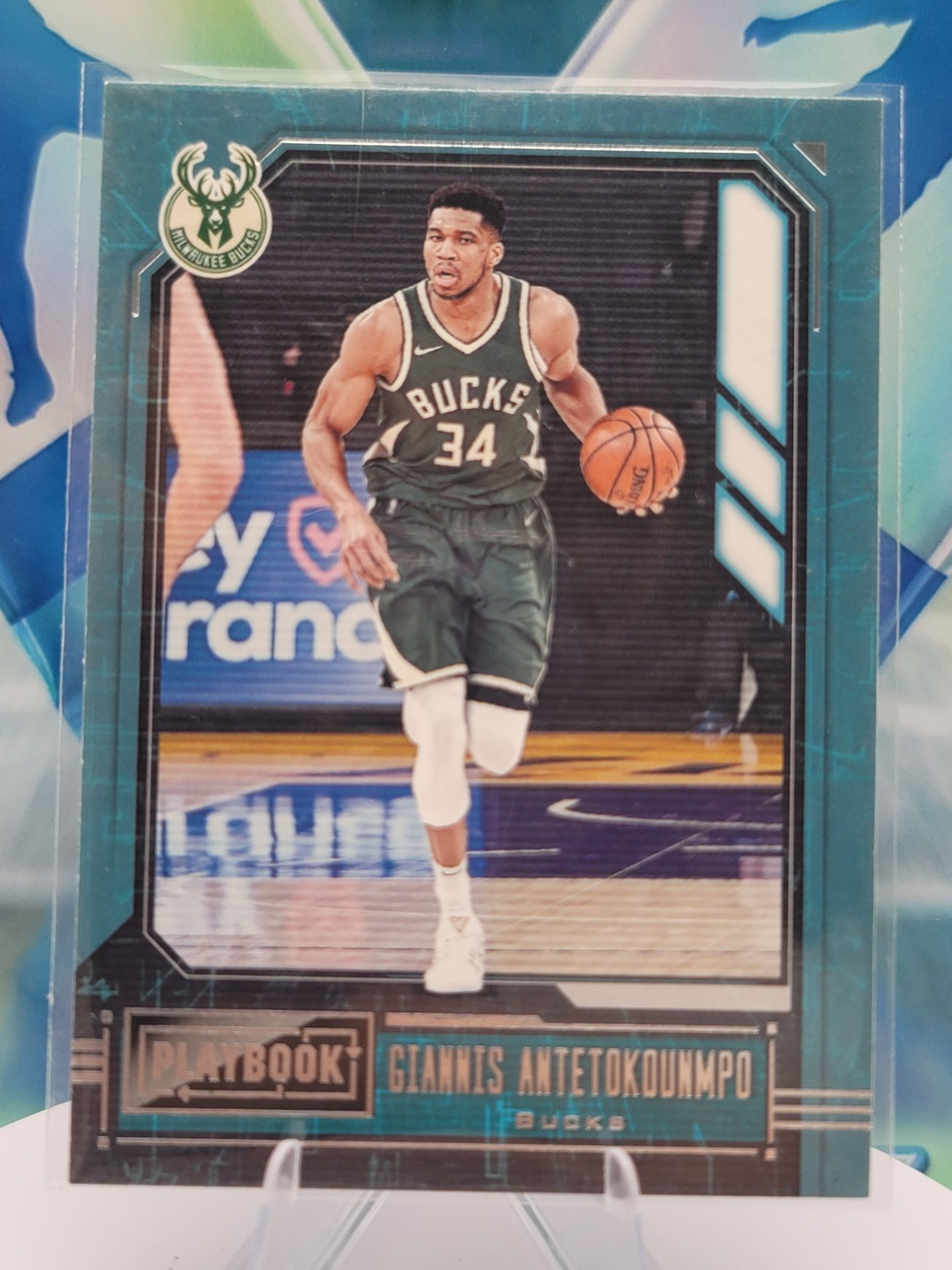 2021 Panini Chronicles Giannis Antetokounmpo — 2021 Panini Chronicles Playbook Giannis Antetokounmpo