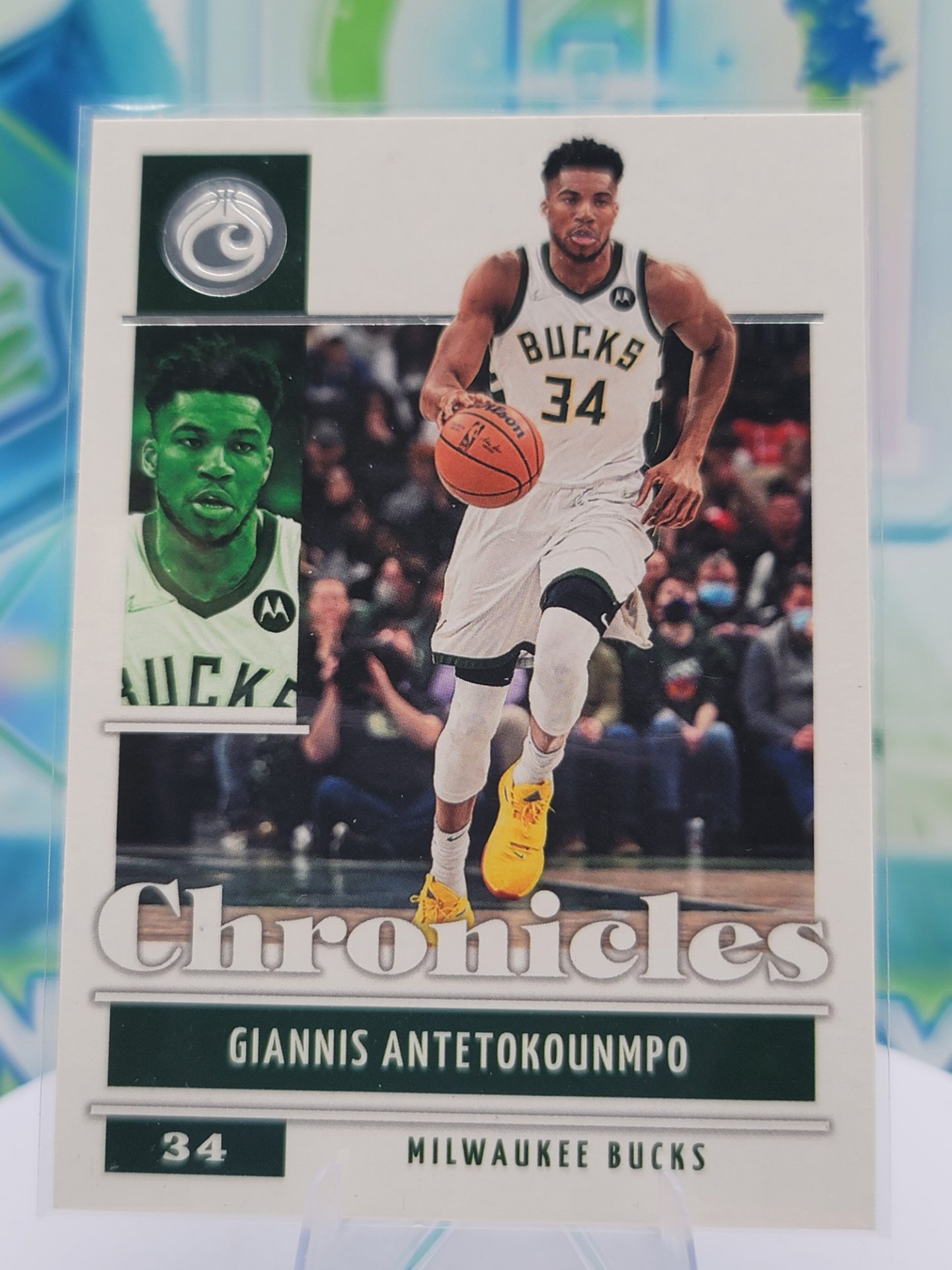 2022 Panini Chronicles Giannis Antetokounmpo — 2022 Panini Chronicles Base Giannis Antetokounmpo