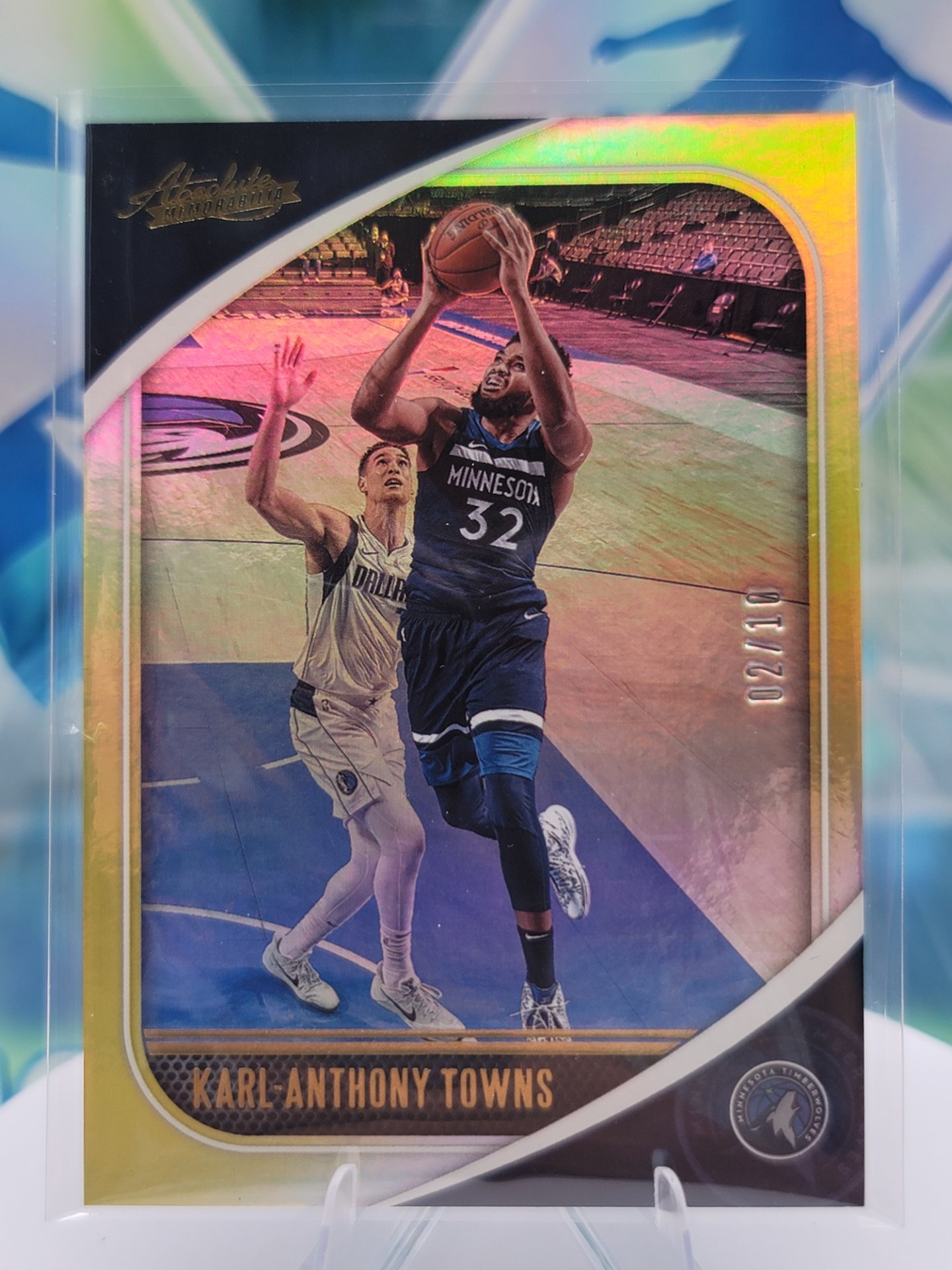 2021 Panini Absolute Memorabilia Karl-Anthony Towns — 2021 Panini Absolute Memorabilia Refractor Karl-Anthony Towns #2 of 10